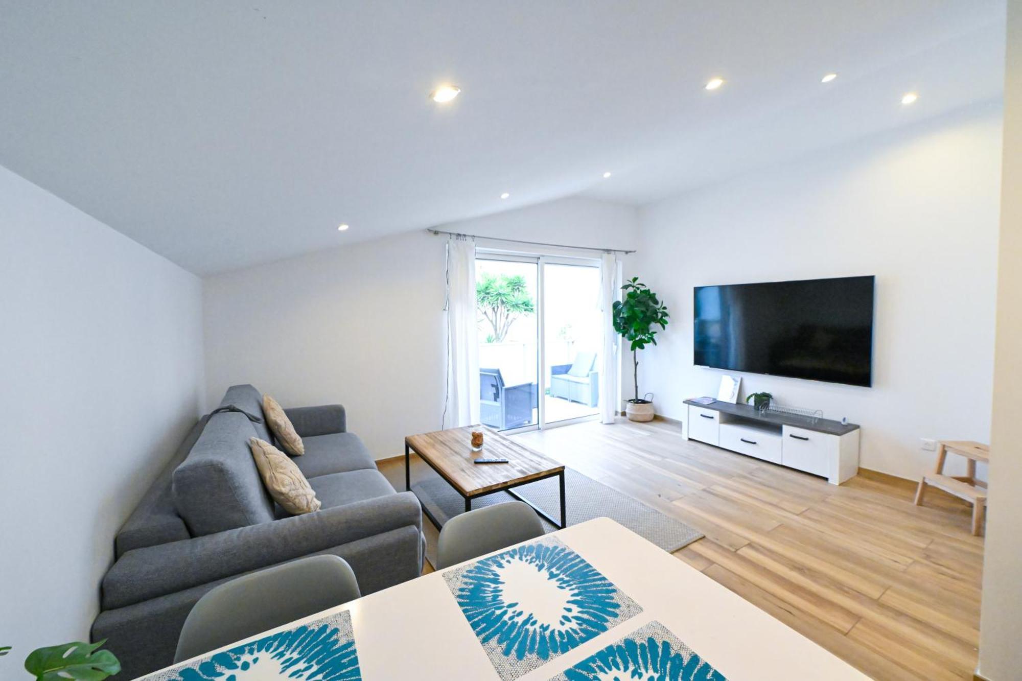 Beau Deux Pieces Cozy Avec Terrasse N11 Appartement *